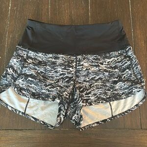 Lululemon marble running shorts. Size 6. 2.5” inseam